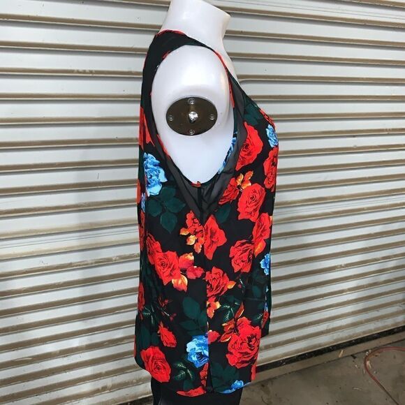 Vince Camuto sleeveless top rose print - Picture 5 of 7